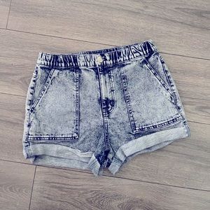 Denim Jean Shorts with stretchy waist size S 🌊